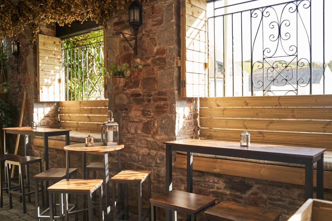 The White Hart Hotel Modbury Esterno foto
