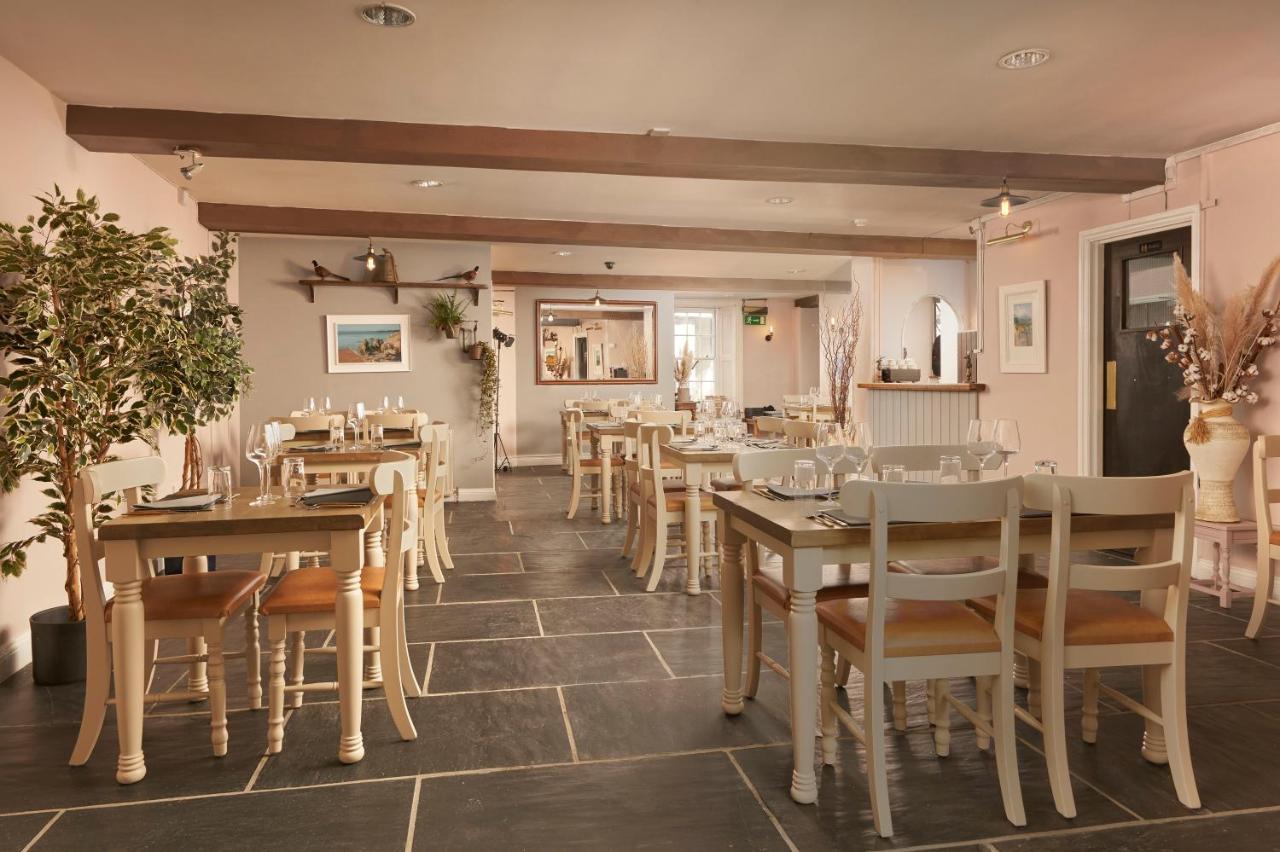The White Hart Hotel Modbury Esterno foto