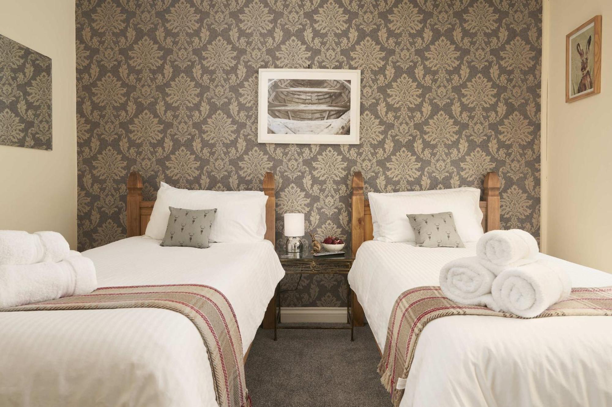 The White Hart Hotel Modbury Esterno foto