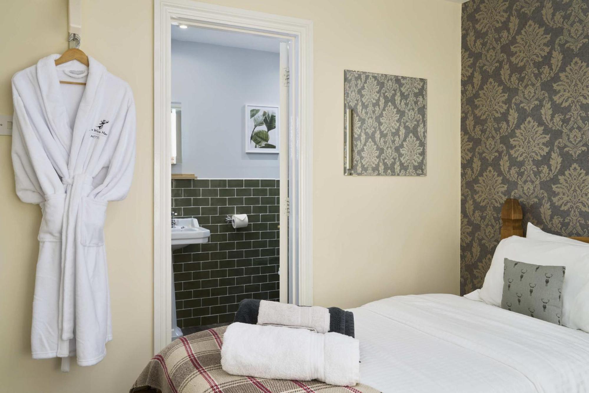 The White Hart Hotel Modbury Esterno foto