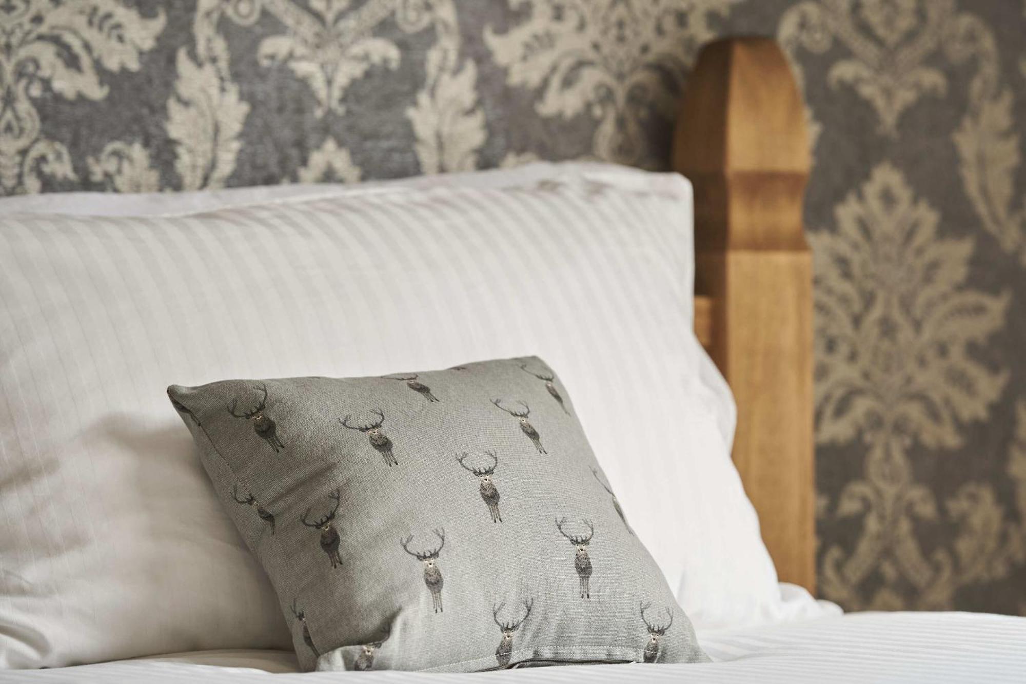 The White Hart Hotel Modbury Esterno foto