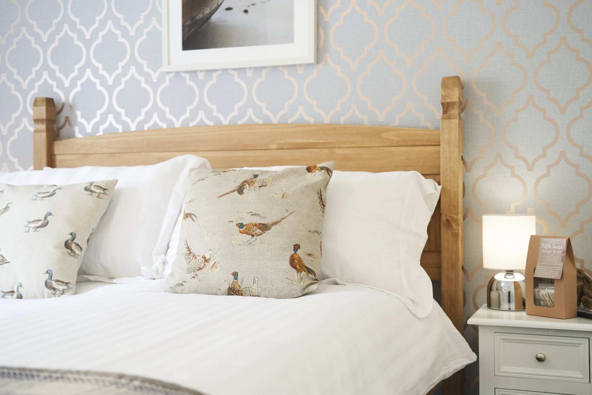 The White Hart Hotel Modbury Esterno foto